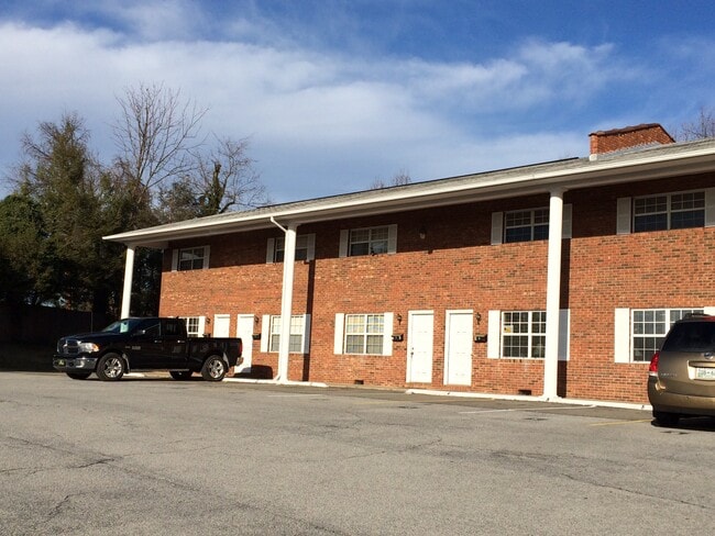 Photo - 3812 Memorial Blvd