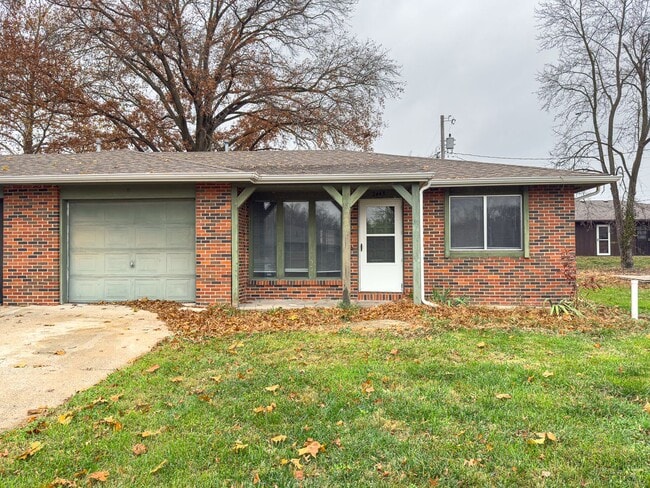 Building Photo - 2447-2447 E Heying Dr Unit 2445 E Heying Dr