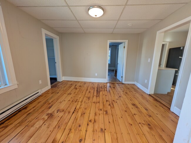 Photo - 103-107 SCHOOL ST Unit 105