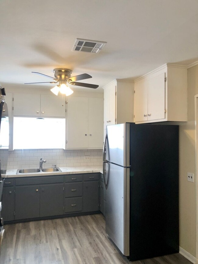 Photo - Burns Holdings, LLC - 3613 - 3617 (KC*) Unit (3617)