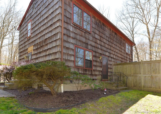Building Photo - 12 Church Rd Rental