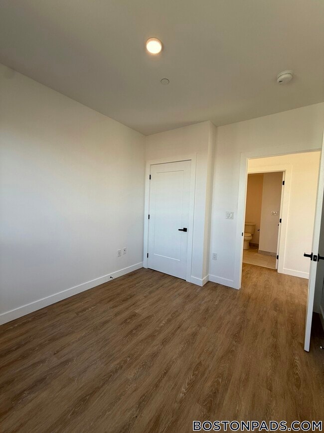 Photo - 199 Gardner St Unit 302