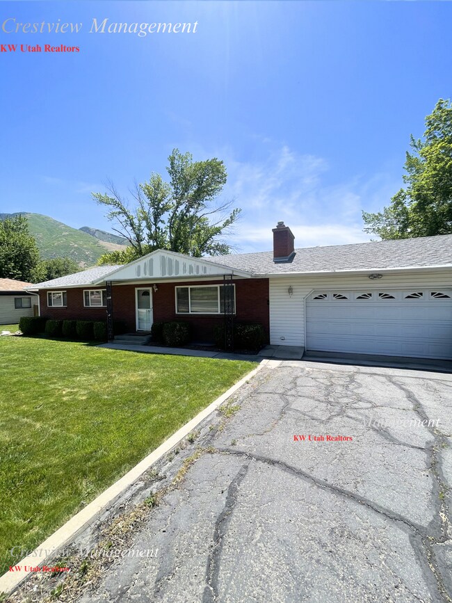 Photo - Charming Home with Expansive Yard in Prime Draper Location