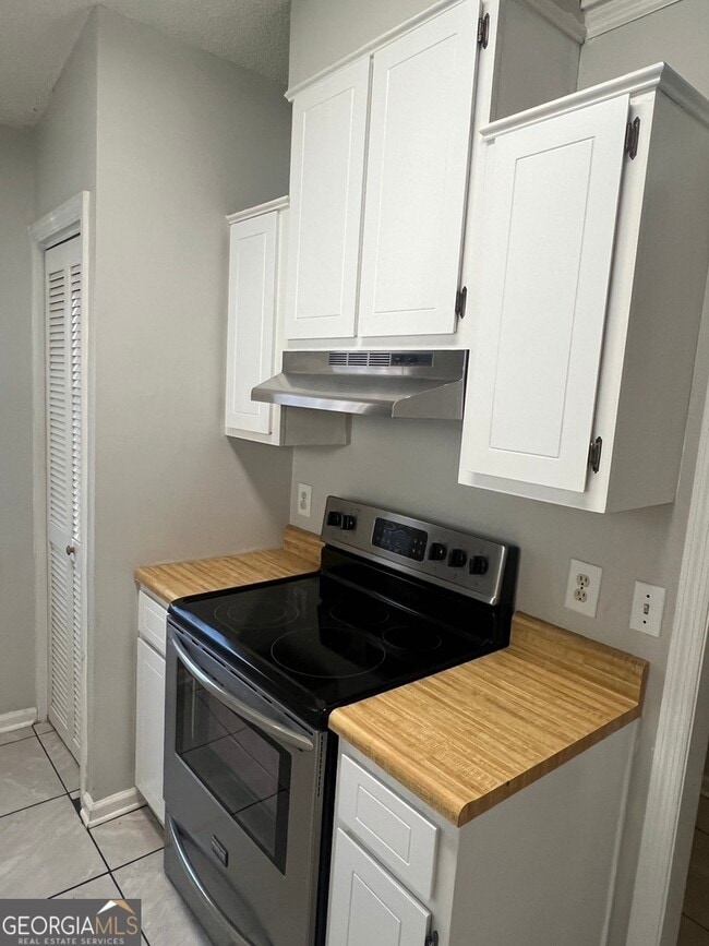 Photo - 235 W Lakemont Dr