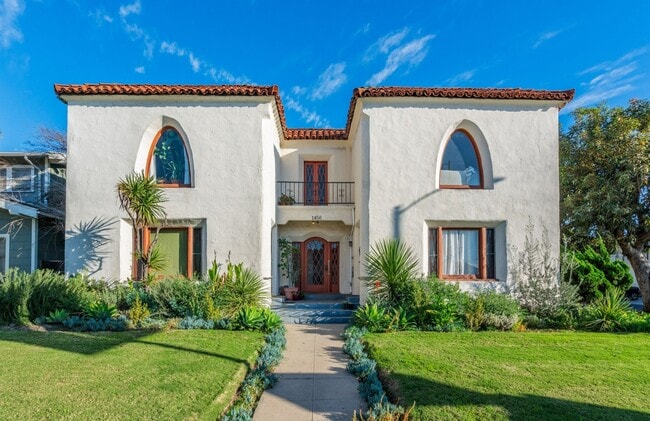 Building Photo - 1456 S Fairfax Ave