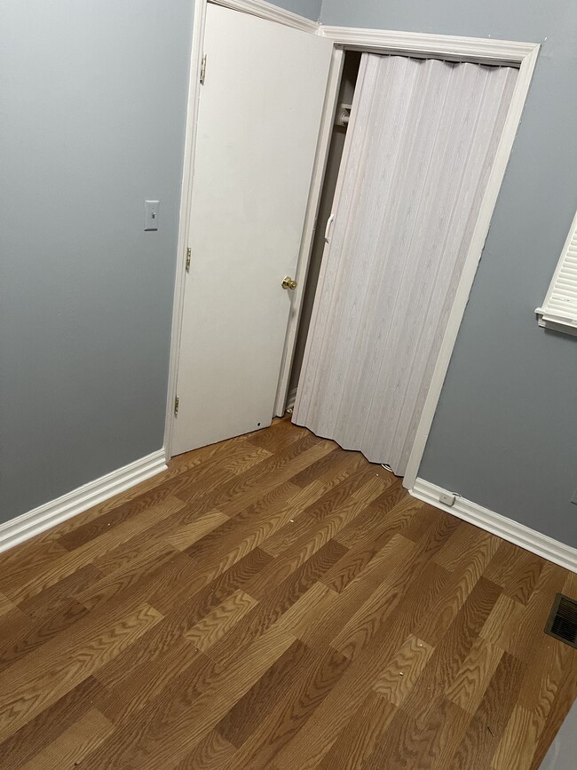 Photo - 1102 N Heald St