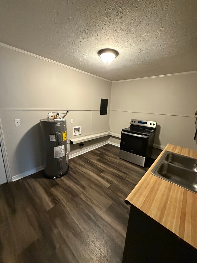 Photo - 616-622 14th St Quadplex