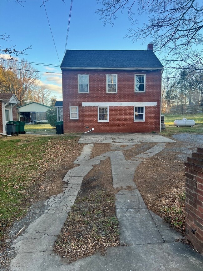 Building Photo - Charming 2-Bedroom Duplex Retreat on Mcgah... Unit A Rental