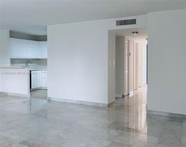 Photo - 5845 Collins Ave Unit 101