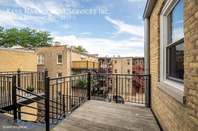 Photo - 2852 W Rosemont Ave Unit 2852-3