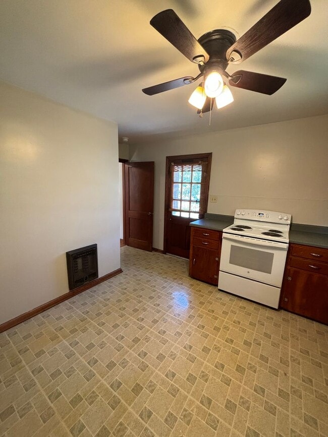 Photo - Tranquil Home in South Knoxville!