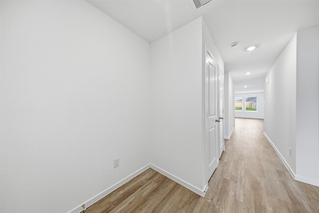 Photo - 40810 Hawthorne Glades St