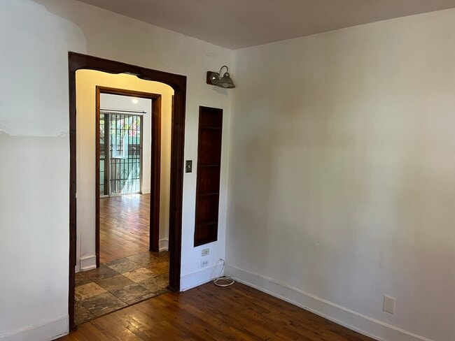 Photo - 3108 Marathon St