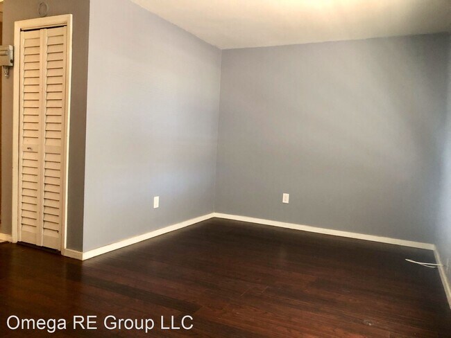 Photo - 2 br, 1 bath Apartment - 4403 74th Street N.