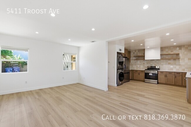 Building Photo - 5411 Troost Ave