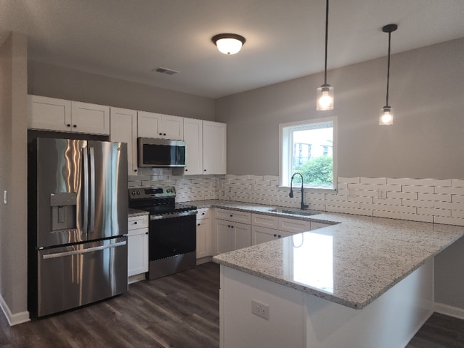 Photo - 435 Elm St NW Unit A