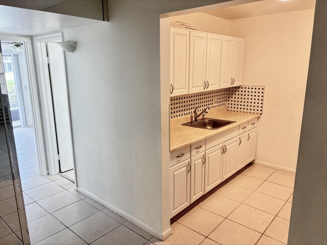Building Photo - 13350 SW 1st St Unit 108P