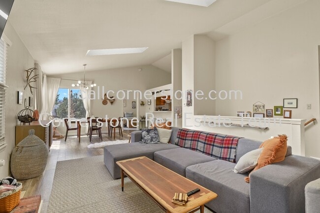 Photo - 8640 Boxelder Dr