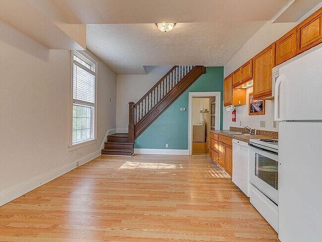 208 N Beech St Unidad 208 N Beech St