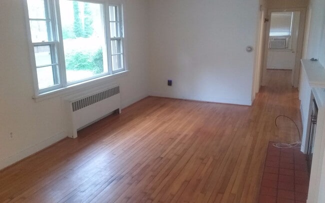 Photo - Classic 3 Bedroom Brick Rancher in Henrico...