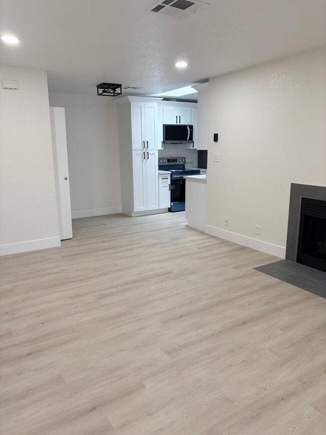 Photo - **BRAND NEW!! FULLY RENOVATED CONDO IN CHANDLER (CHANDLER BLVD & COOPER)**