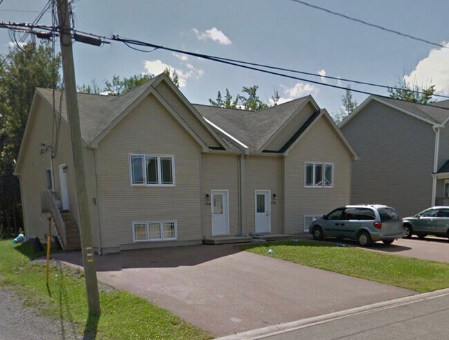 Photo - 236 LonsdaleUnit b Unit 236-B