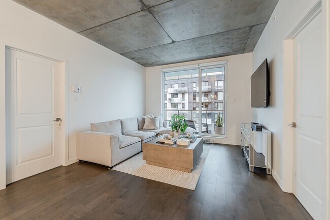 Photo - 17 Ave Gendron Unit 404