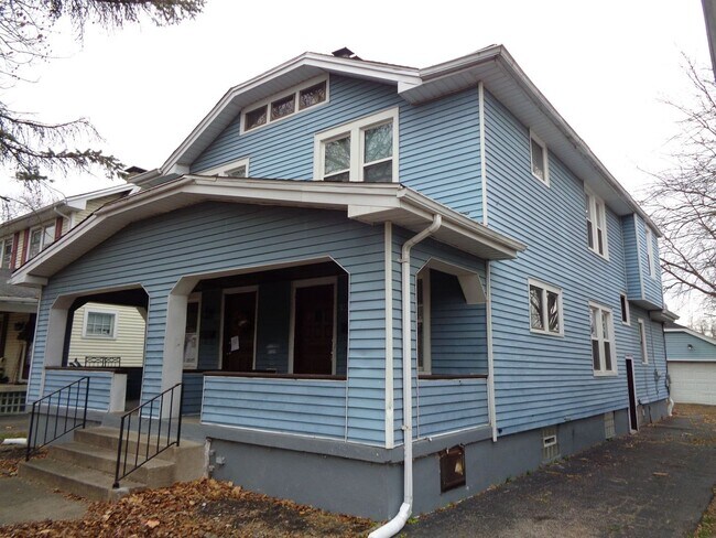 Photo - Knecht 337-339 Unit Knecht 339