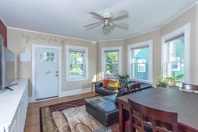 Photo - 16 Walker St Unit 2