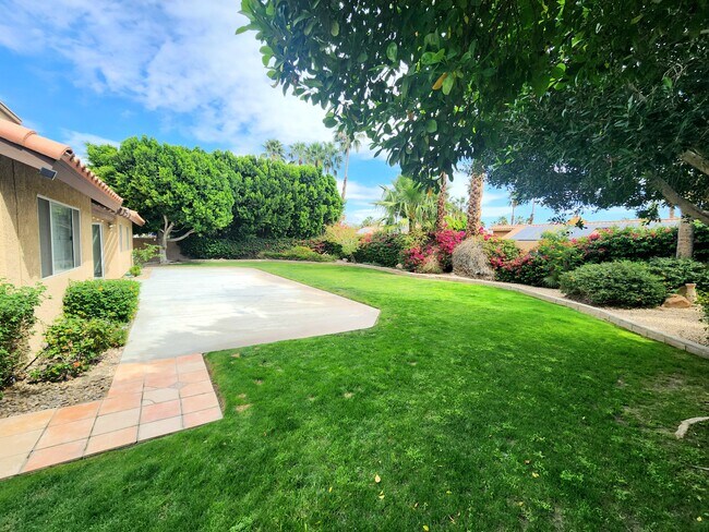 Photo - 39850 Regency Way