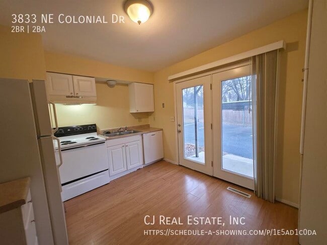 Photo - 3833 NE Colonial Dr