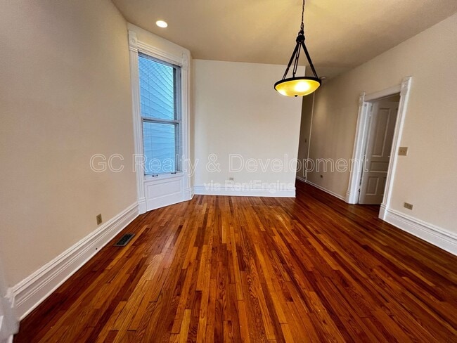 Photo - 3340 N Clifton Ave Unidad 1