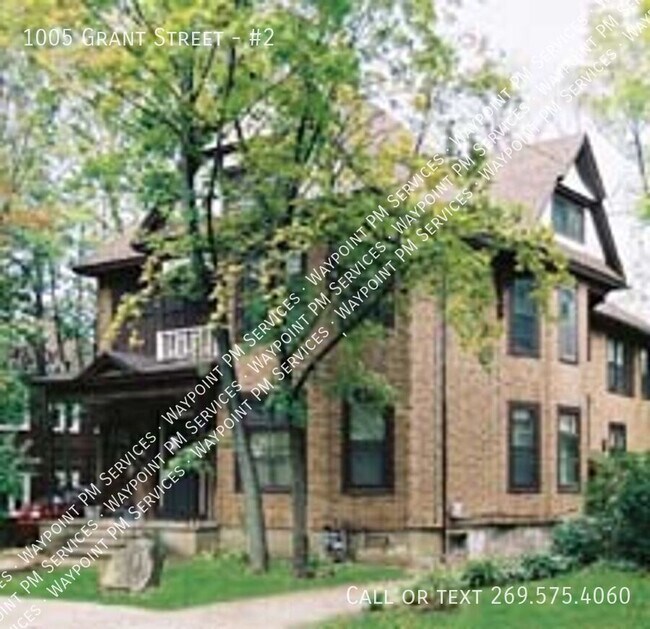 Building Photo - 1005 Grant St Unit #2