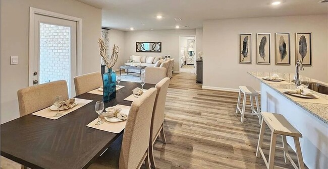 Photo - 10511 HOPEWELL Lp