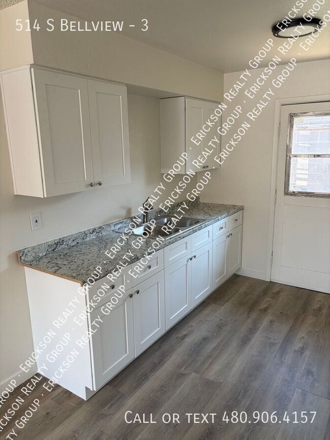 Building Photo - 514 S Bellview