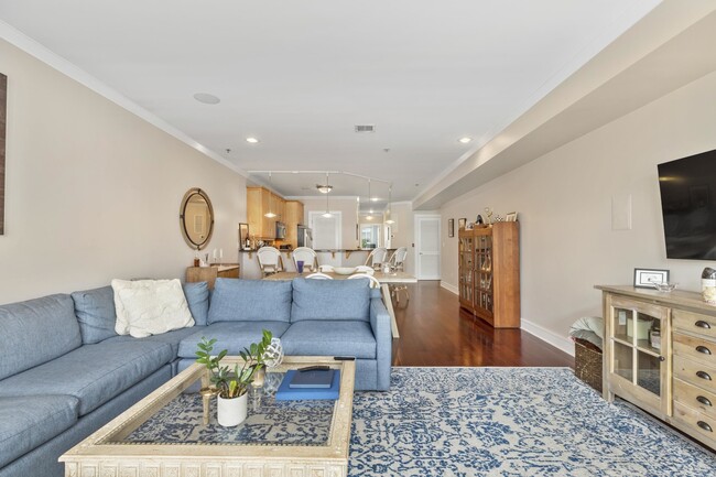 Photo - 615 Adams St Unidad 4E Rental