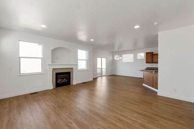 Beautifully Updated 3-Bedroom Home Near Traverse Mountain with Stunning Point of the Mountain Views!