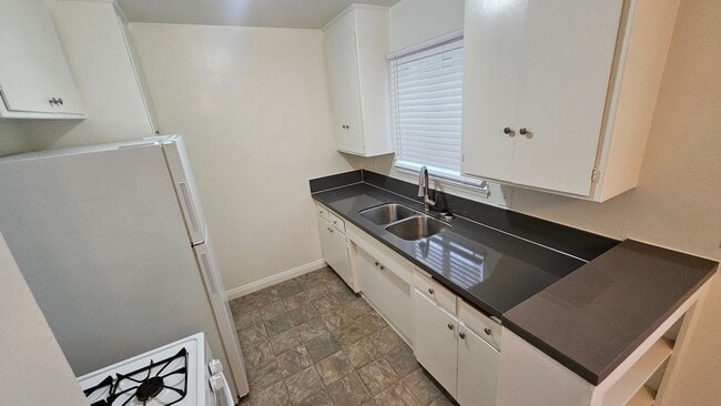Photo - 638 N W Knoll Dr Unidad 3