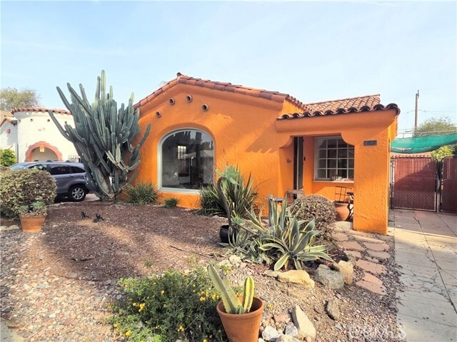 Photo - 2068 San Francisco Ave