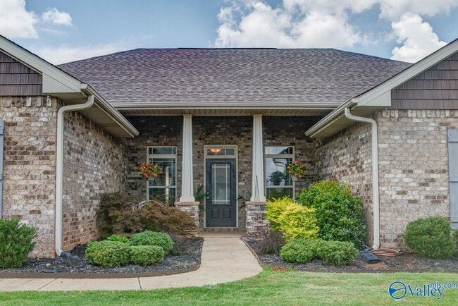 Photo - 200 Brighton Park Way