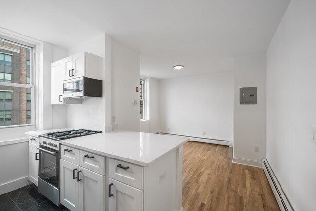 Photo - 1327 Willow Ave