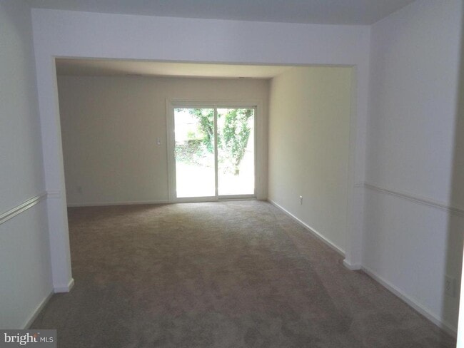Photo - 721 Olde Greenwich Cir