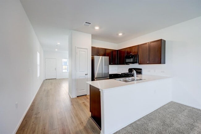 Photo - 2817 Dezmond Diamond Ct