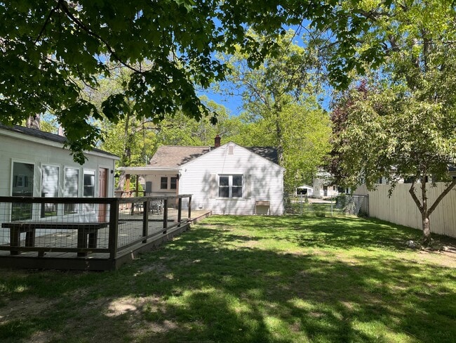 Photo - 1128 Rose St