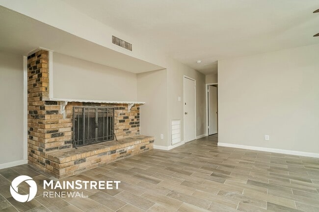 Photo - 8913 Vernon Dr