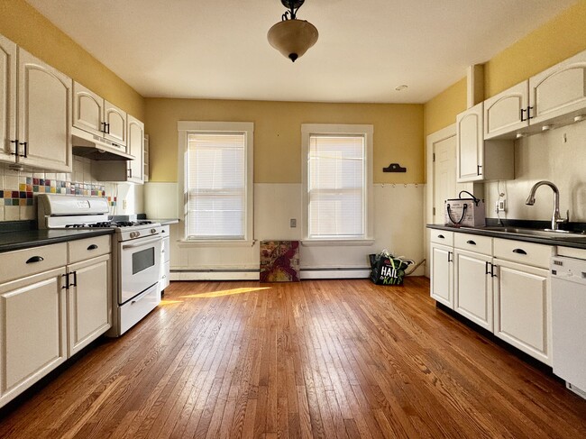 Photo - 151 Sandwich St Unidad Apartment #2