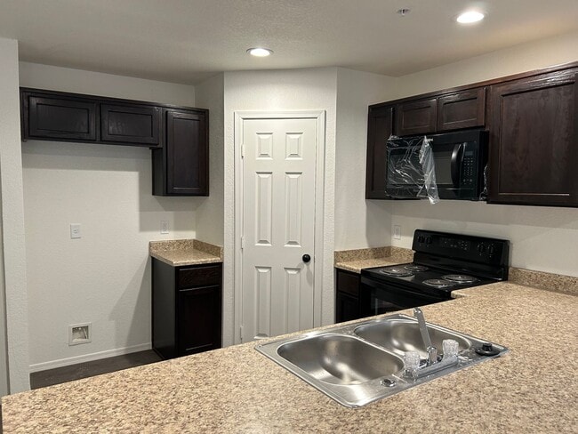 Photo - DESERT SKY TOWNHOME WITH POOL!