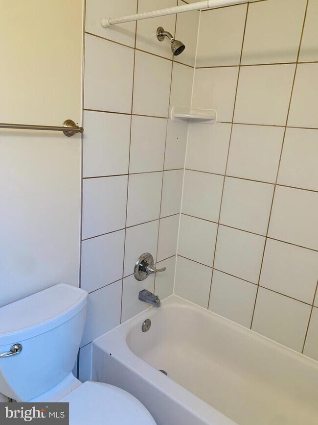 Photo - 2521 Kent Town Pl