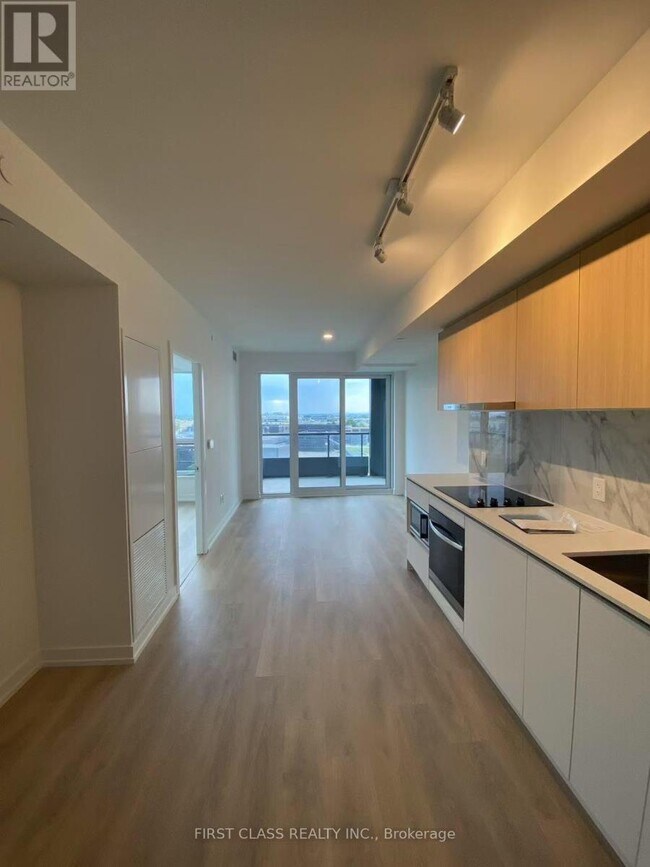 Photo - 1100 Sheppard Ave W Unit 818