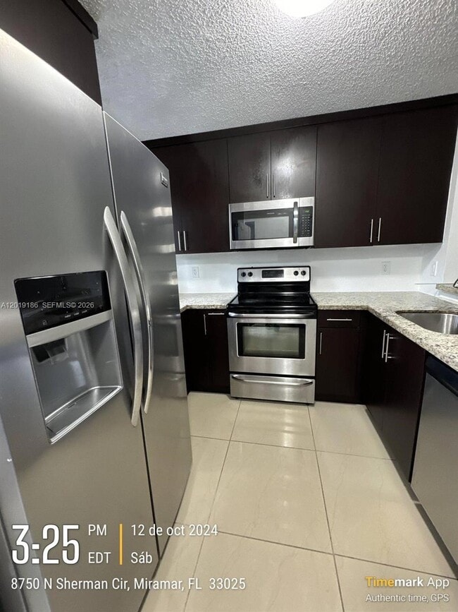 Photo - 8730 N Sherman Cir Unit 302
